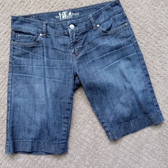 !it jeans Pants - !it Jean Shorts Sz. 30